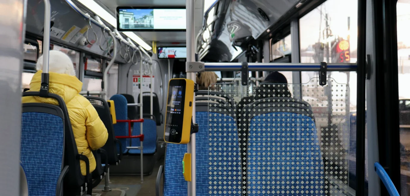 Correspondance, terminus, direction : les mots d'un itinéraire en bus